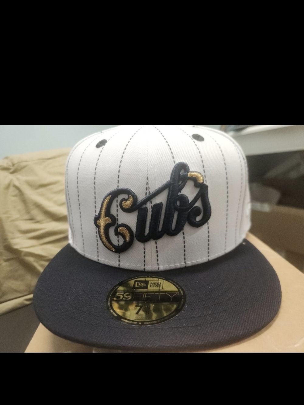Chicago Cubs 59FIFTY Wrigley Field 7 5/8 Pinestripe White